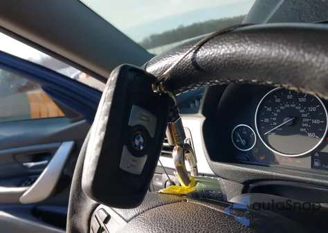 2013 BMW 328I z USA, uszkodzony, nr VIN WBA3A5C52DF355525